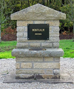 Stle Montcalm, face Nord avec l’urne contenant la terre des champs d’Abraham